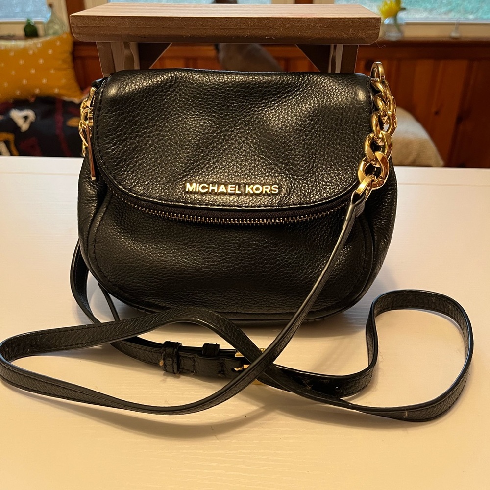 Michael Kors small crossbody bag with Gold detailing